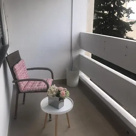 2 Bedroom Apartment/parking/market Apartman Split