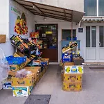 2 Bedroom Apartment/parking/market * 斯普利特
