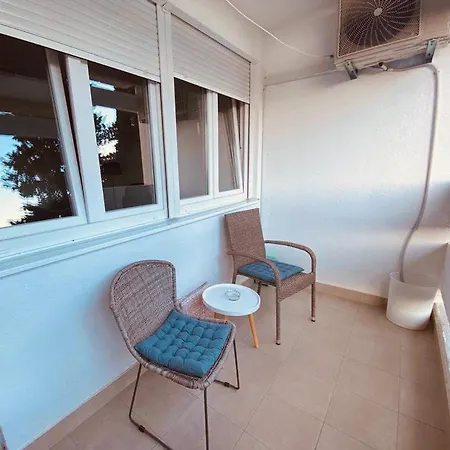 Appartamento 2 Bedroom Apartment/parking/market *
