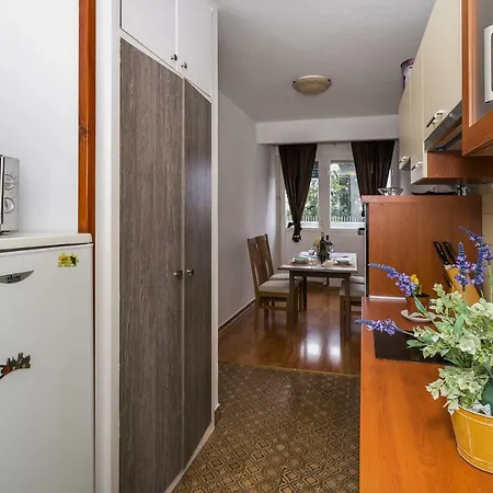 2 Bedroom Apartment/parking/market Appartamento Spalato