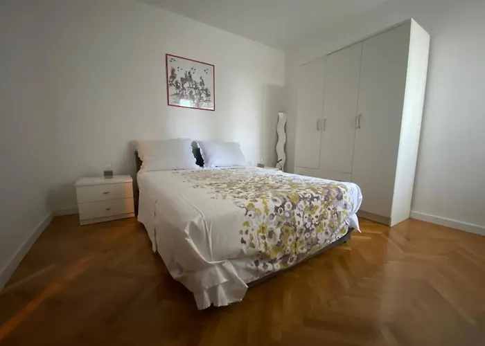 2 Bedroom Apartment/parking/market