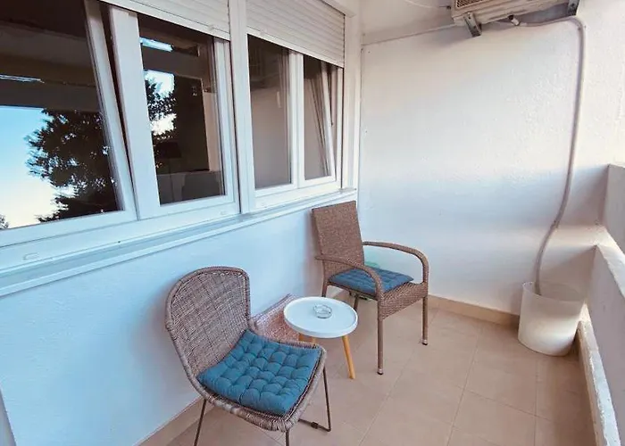 Appartamento 2 Bedroom Apartment/parking/market *