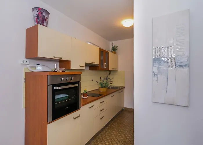 Appartamento 2 Bedroom Apartment/parking/market Spalato